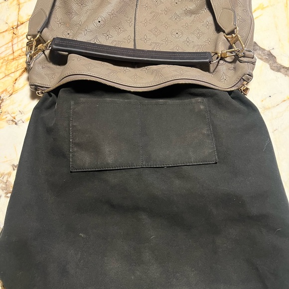 Authentic Louis Vuitton Ombre taupe Mahina leather SELENE MM Shoulder Bag - Picture 11 of 11